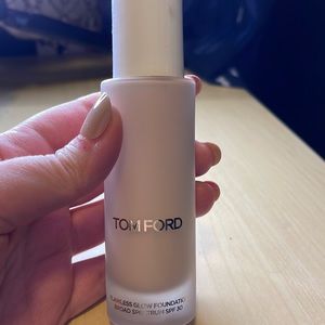 Tom Ford flawless glow foundation SPF 30